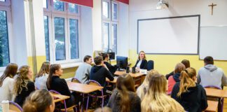 Lex Kamilek wywołuje lęk w szkołach