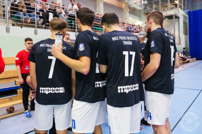 Szczypiorniści MKS Pałacu Młodzieży Tarnów z wygraną w 4. kolejce II ligi