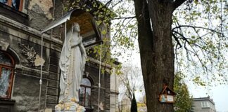 Odnowiona kapliczka ul. Chopina