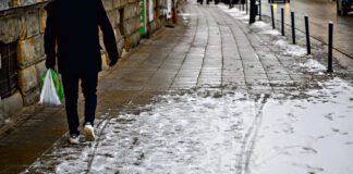 Afryka utrzymuje nasze zimowe drogi i chodniki