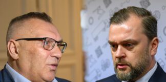 Henryk Łabędź i Robert Pacana z zarzutami