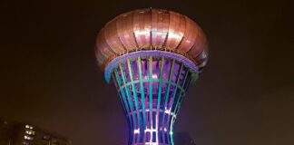 Tarnowska Bania-i-przekaźnik-na-Marcince-zachwycą-po-zmroku