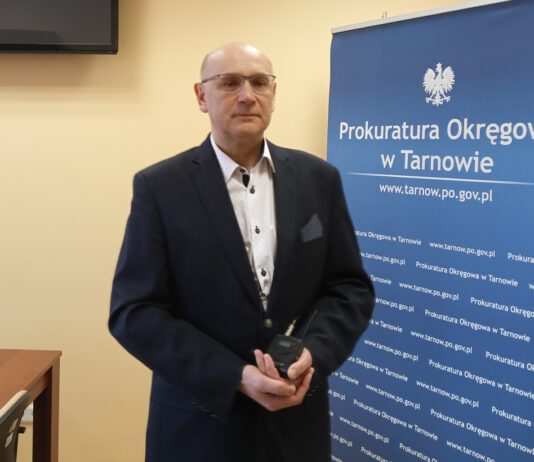 60 pseudokibiców na ławie oskarżonych