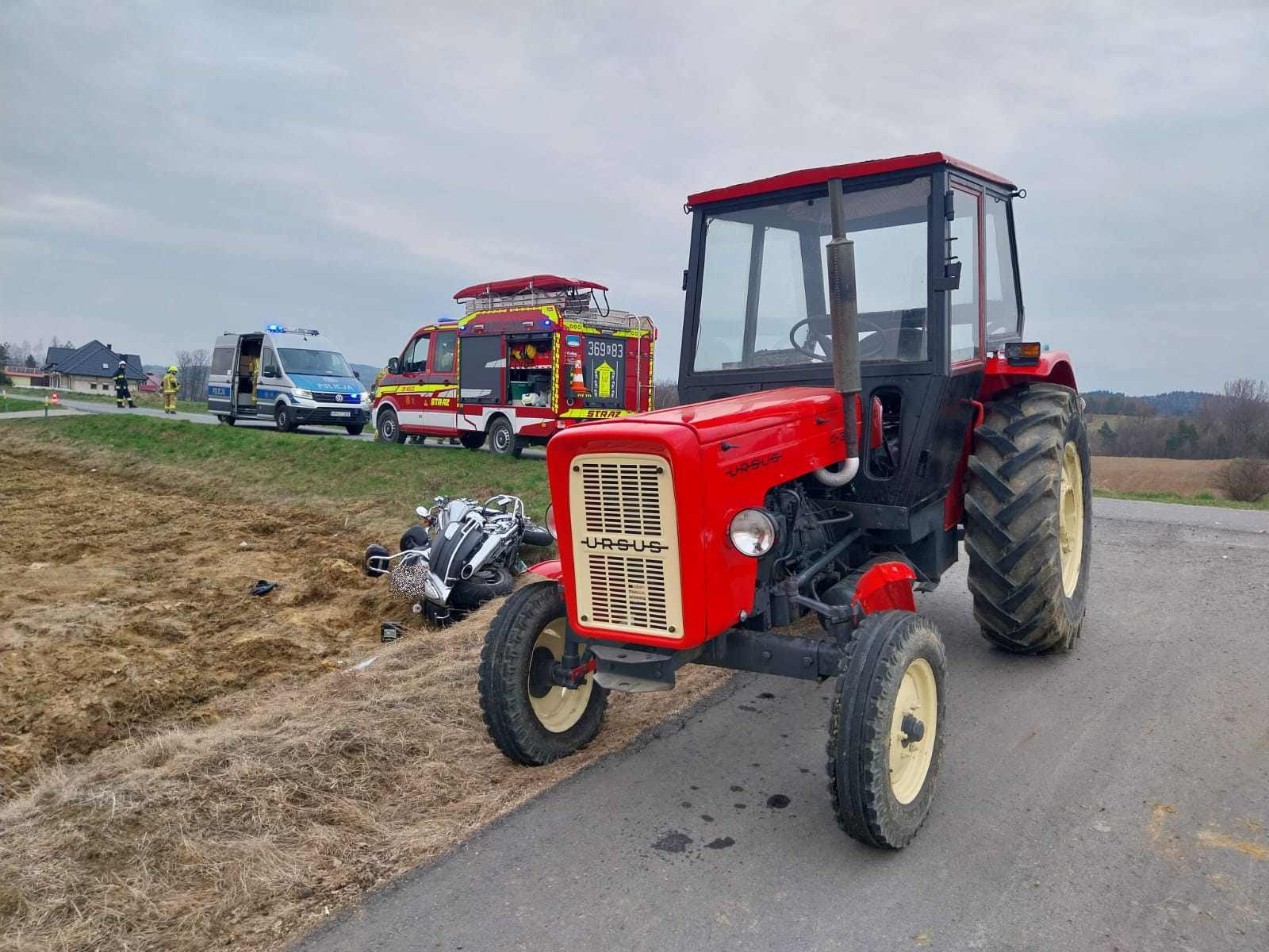 Ryglice: Niebezpieczny wypadek z udziałem motocyklisty