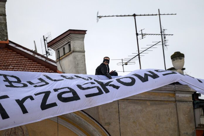 Zorro z Tarnowa poszukiwany przez policję