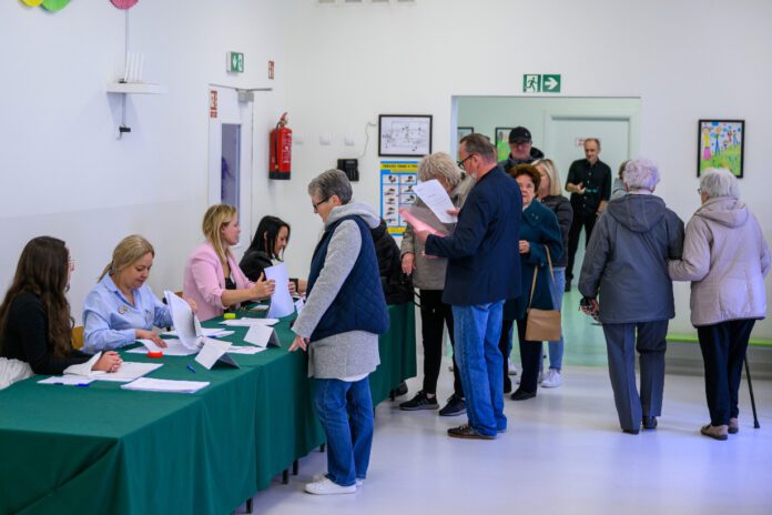 wybory prezydenckie 2025 - dane o frekwencji z godziny 12