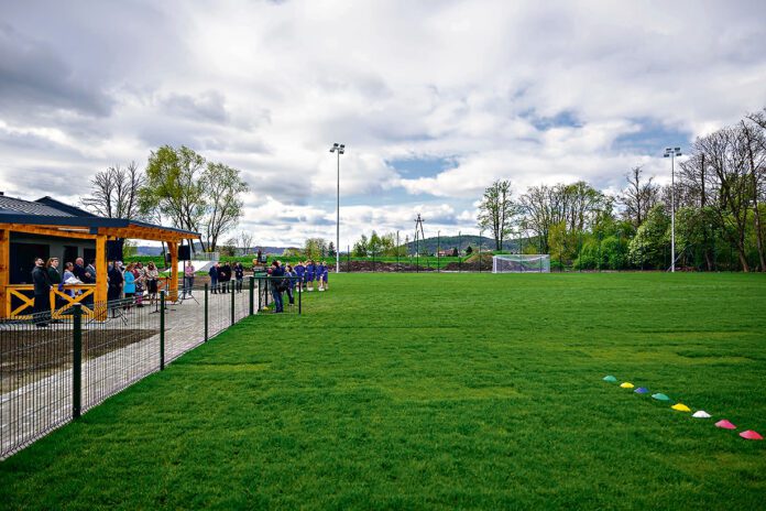 Wojnicz - Boisko za 2,5 mln zł świeci pustkami