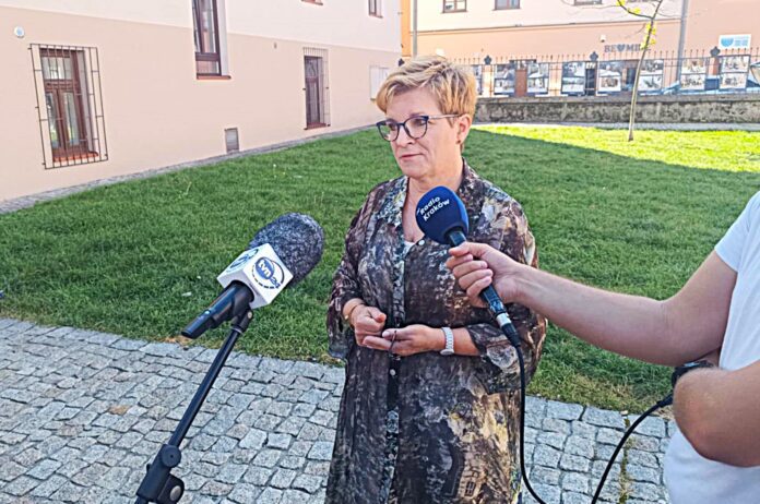 Konferencja prasowa Urszuli Augustyn w Tarnowie