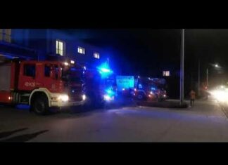 Spędził noc na balkonie. Ratowała go straż. Mężczyzna trafił do szpitala