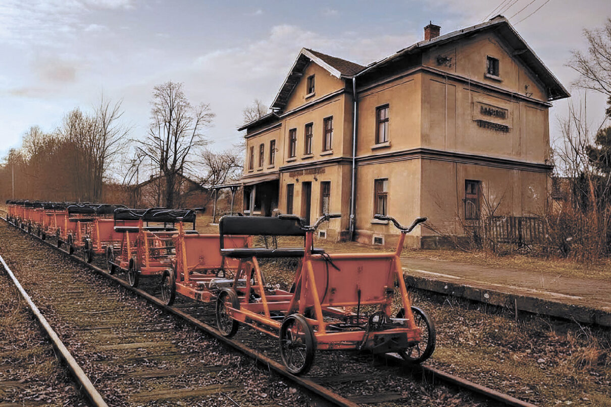Rowerowe drezyny wyjadą na tory „szczucinki”?