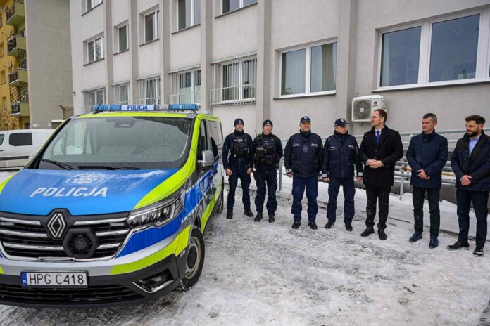 Nowy pojazd w tarnowskiej Policji, fot. UM w Tarnowie